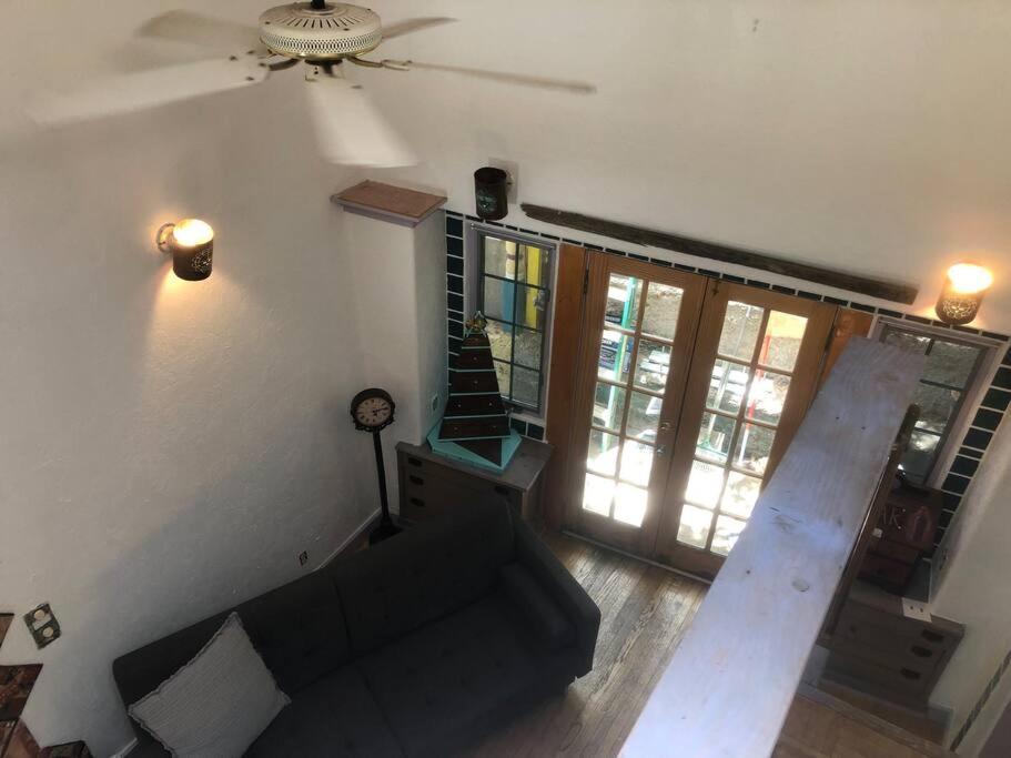 Boho Hip Bungalow In Old Бисби Екстериор снимка